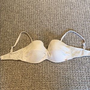 White crochet bikini top